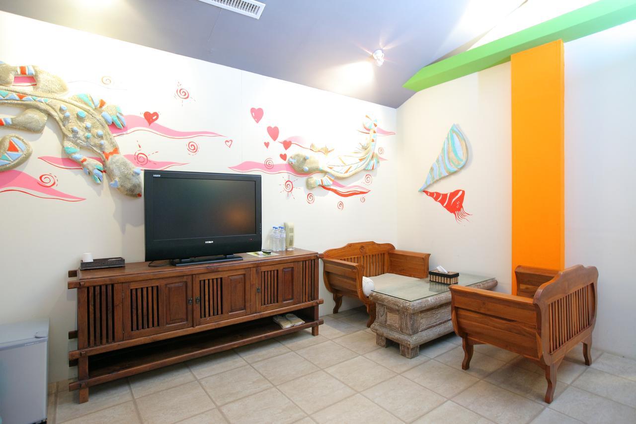 Kenting South Island Guesthouse Longshui Buitenkant foto